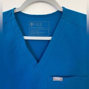 Catarina One Pocket Scrub Top